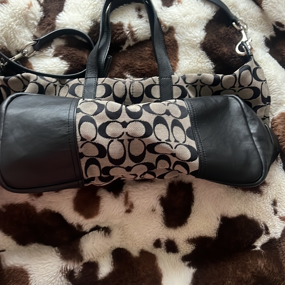 Coach Purse - Picture 4 of 12